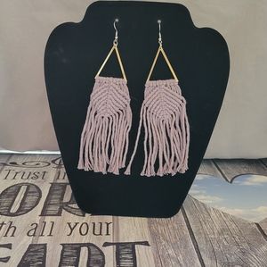 PRETTY MACREMA HOOK EARRINGS